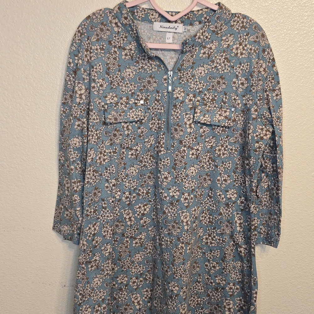 Blue Floral Zip-Up Blouse